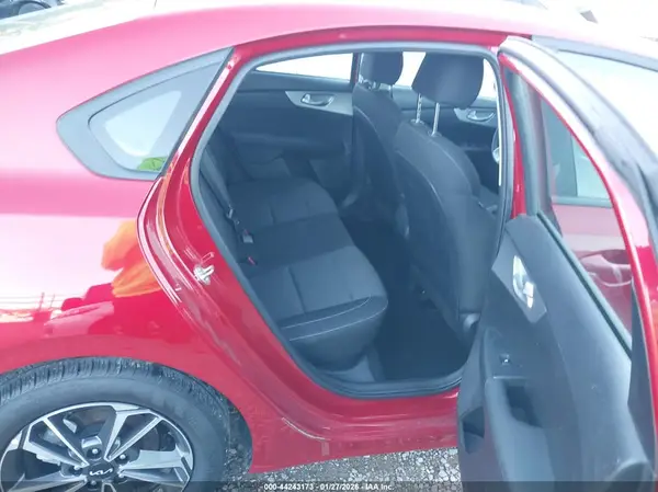 3KPF24AD5RE804019 2024 KIA FORTE - Image 8