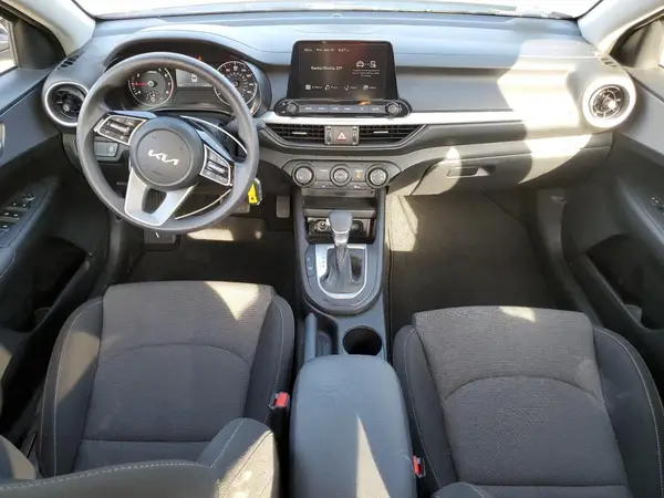 3KPF24AD5RE804795 2024 KIA FORTE - Image 8