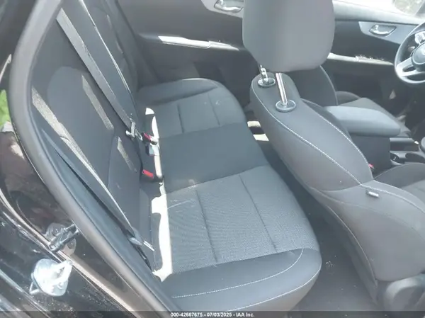 3KPF24AD5RE806403 2024 KIA FORTE - Image 8