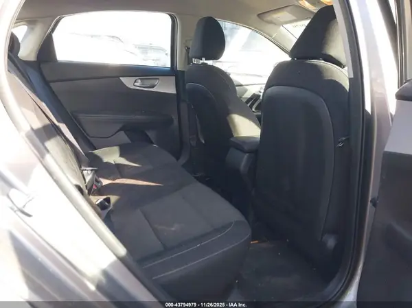 3KPF24AD5RE806546 2024 KIA FORTE - Image 8