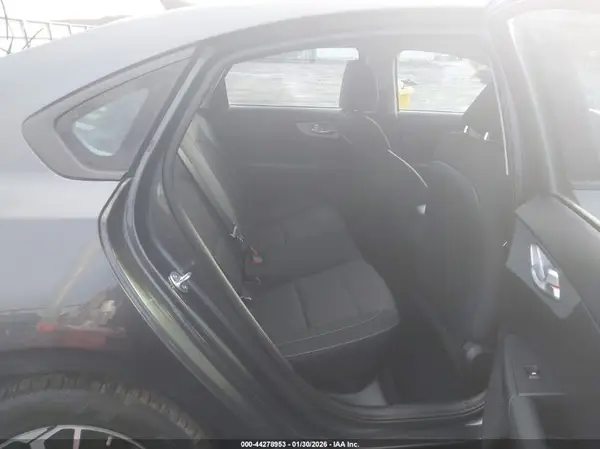 3KPF24AD5RE810130 2024 KIA FORTE - Image 8