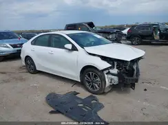 3KPF24AD5RE812444 2024 KIA FORTE
