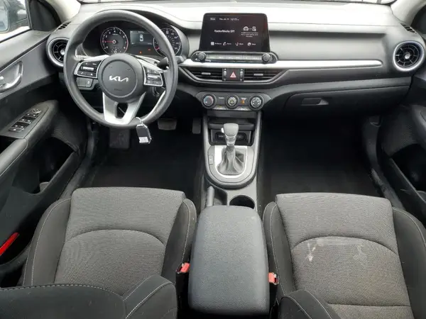3KPF24AD5RE813013 2024 KIA FORTE - Image 8
