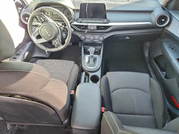 3KPF24AD5RE814498 2024 KIA FORTE - Image 8