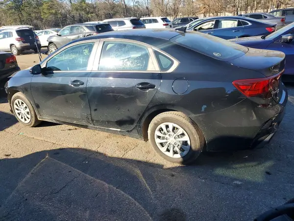 3KPF24AD5RE814601 2024 KIA FORTE - Image 2
