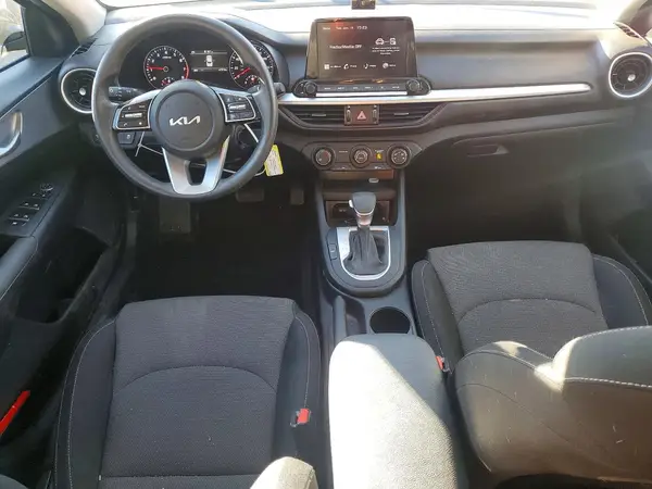 3KPF24AD5RE814601 2024 KIA FORTE - Image 8