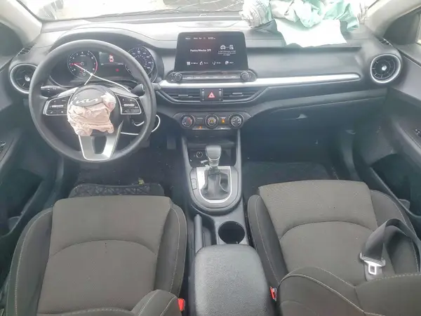 3KPF24AD5RE815411 2024 KIA FORTE - Image 8