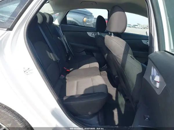 3KPF24AD5RE820267 2024 KIA FORTE - Image 8