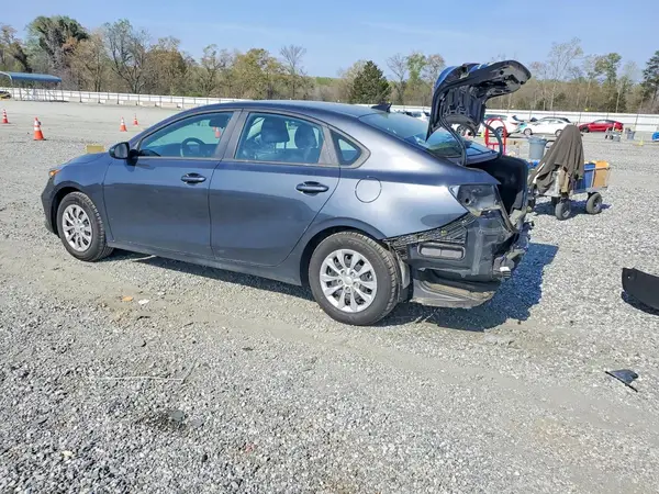 3KPF24AD5RE821869 2024 KIA FORTE - Image 2
