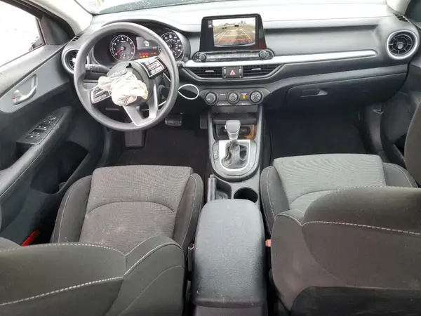 3KPF24AD5RE826683 2024 KIA FORTE - Image 8