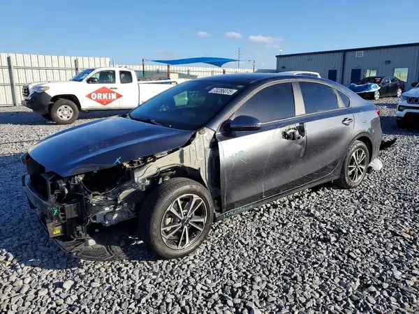 3KPF24AD5RE827722 2024 KIA FORTE - Image 1
