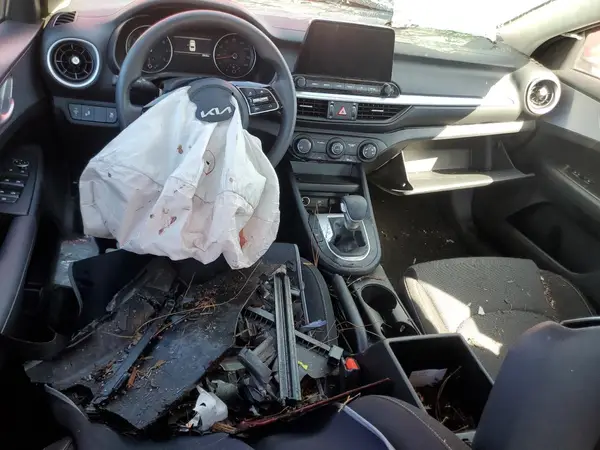 3KPF24AD5RE828241 2024 KIA FORTE - Image 8
