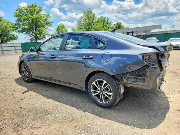3KPF24AD5RE832581 2024 KIA FORTE - Image 2