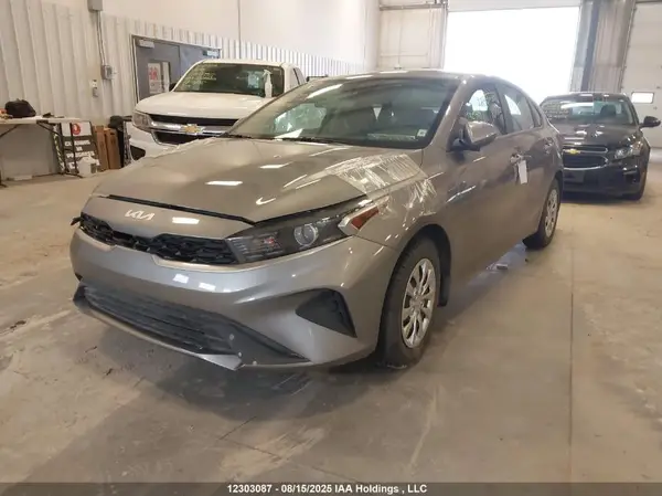 3KPF24AD5RE832645 2024 KIA FORTE - Image 2