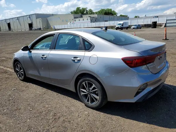 3KPF24AD5RE834038 2024 KIA FORTE - Image 2