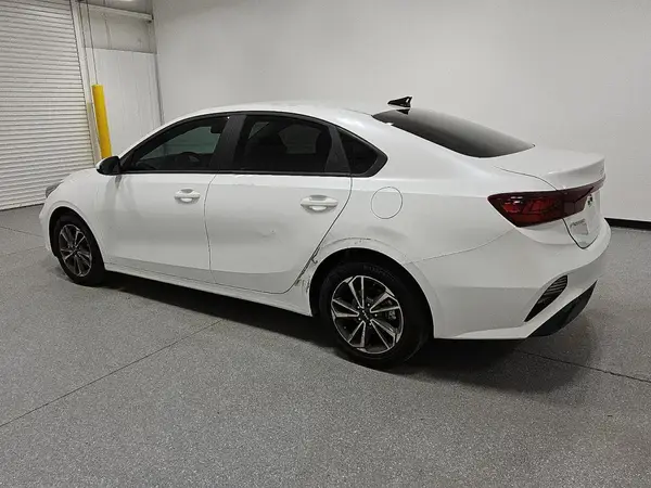 3KPF24AD5RE836775 2024 KIA FORTE - Image 2