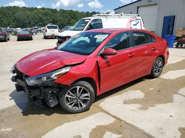 3KPF24AD5RE837229 2024 KIA FORTE - Image 1