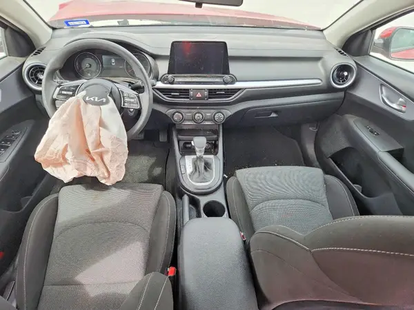 3KPF24AD5RE837232 2024 KIA FORTE - Image 8