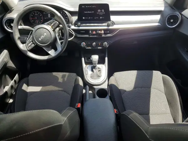 3KPF24AD5RE837604 2024 KIA FORTE - Image 8