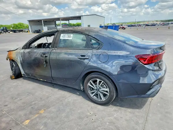 3KPF24AD5RE837781 2024 KIA FORTE - Image 2