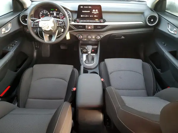 3KPF24AD5RE837800 2024 KIA FORTE - Image 8