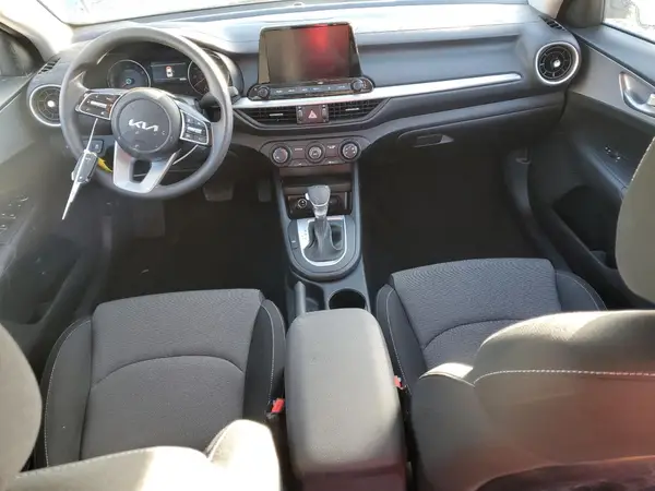 3KPF24AD5RE837814 2024 KIA FORTE - Image 8