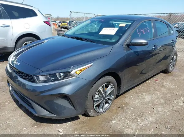 3KPF24AD5RE838266 2024 KIA FORTE - Image 2