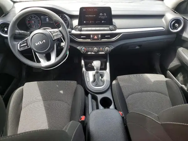 3KPF24AD5RE839756 2024 KIA FORTE - Image 8