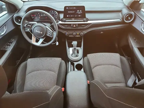 3KPF24AD5RE841006 2024 KIA FORTE - Image 8