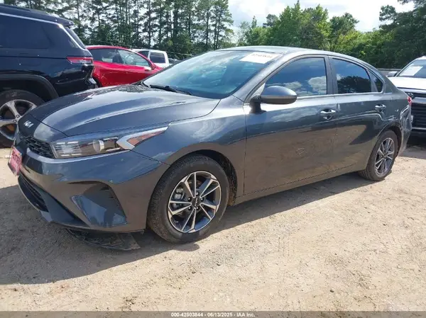 3KPF24AD5RE841264 2024 KIA FORTE - Image 2