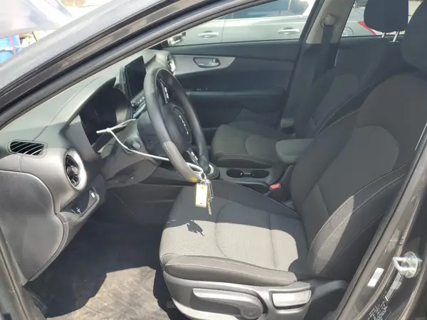 2024 KIA FORTE auction photo 7