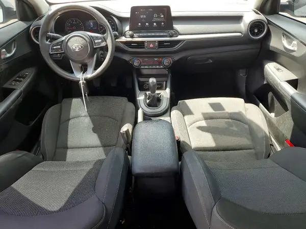 3KPF24AD6KE005274 2019 KIA FORTE - Image 8