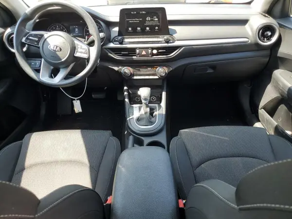 3KPF24AD6KE006067 2019 KIA FORTE - Image 8