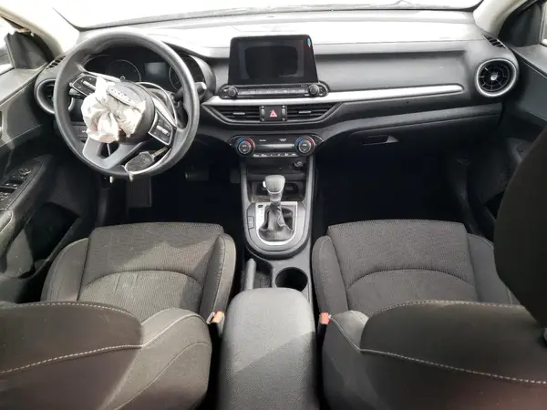 3KPF24AD6KE006148 2019 KIA FORTE - Image 8
