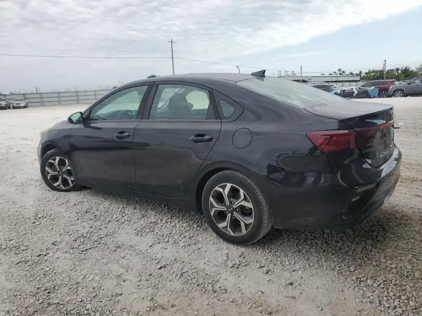 3KPF24AD6KE006618 2019 KIA FORTE - Image 2