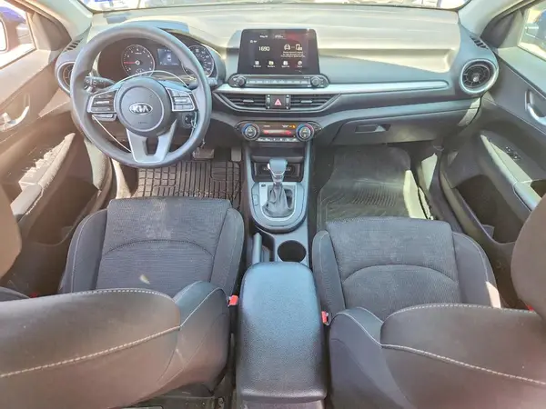 3KPF24AD6KE010202 2019 KIA FORTE - Image 8