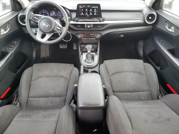 3KPF24AD6KE010460 2019 KIA FORTE - Image 8