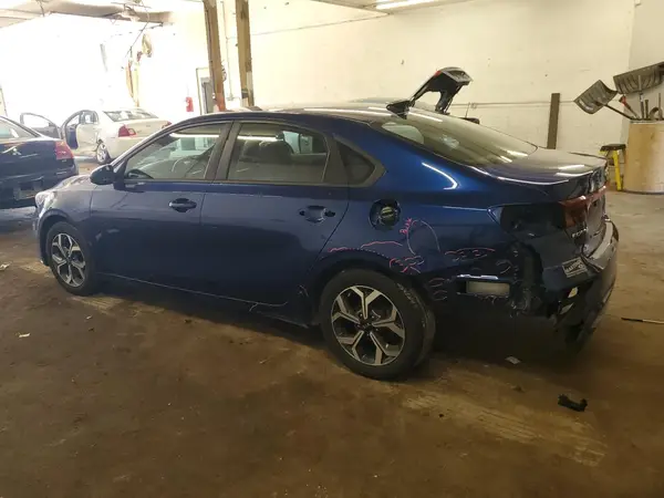 3KPF24AD6KE010734 2019 KIA FORTE - Image 2