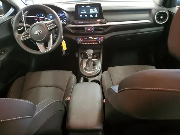 3KPF24AD6KE010734 2019 KIA FORTE - Image 8