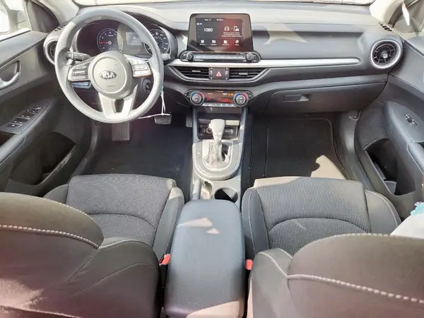 3KPF24AD6KE011348 2019 KIA FORTE - Image 8