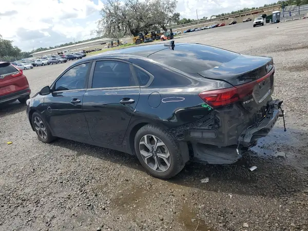 3KPF24AD6KE013486 2019 KIA FORTE - Image 2