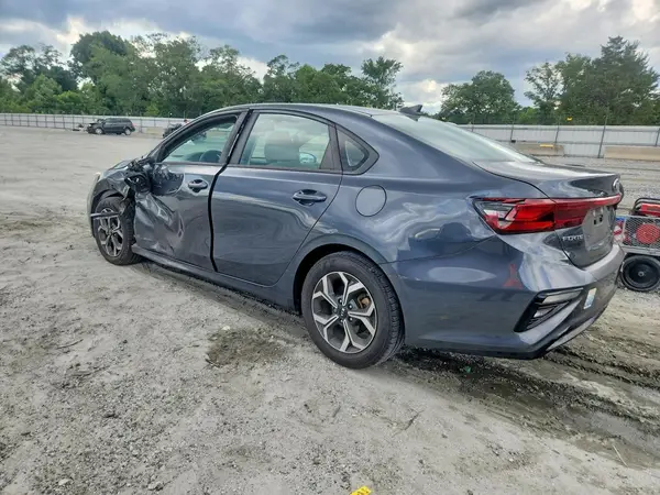 3KPF24AD6KE014038 2019 KIA FORTE - Image 2