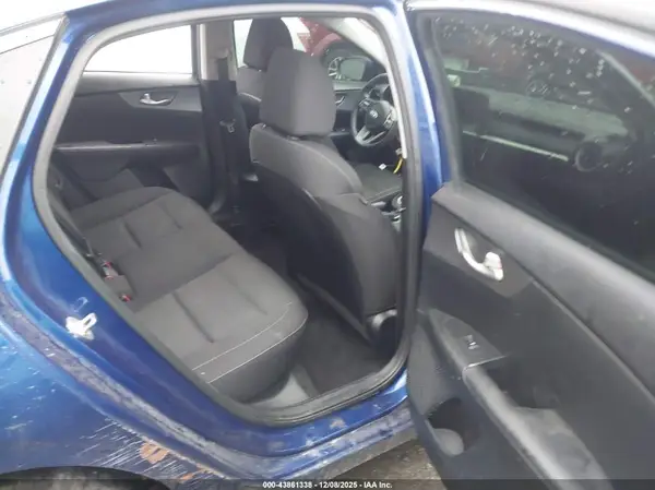 3KPF24AD6KE014122 2019 KIA FORTE - Image 8