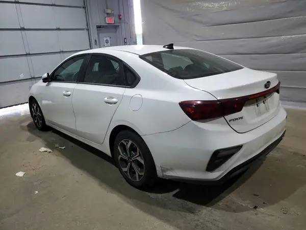 3KPF24AD6KE015125 2019 KIA FORTE - Image 2