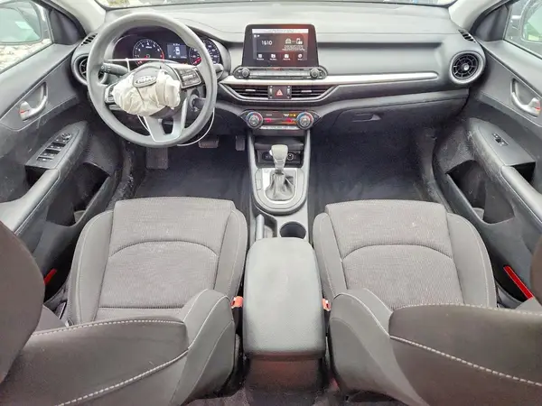 3KPF24AD6KE015349 2019 KIA FORTE - Image 8