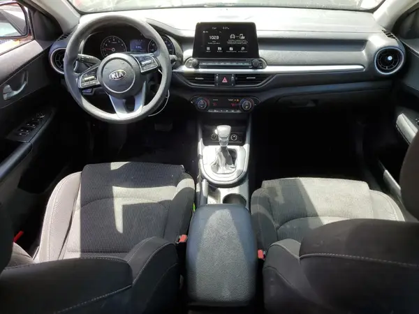 3KPF24AD6KE017456 2019 KIA FORTE - Image 8