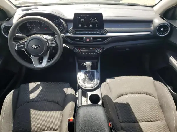 3KPF24AD6KE019983 2019 KIA FORTE - Image 8