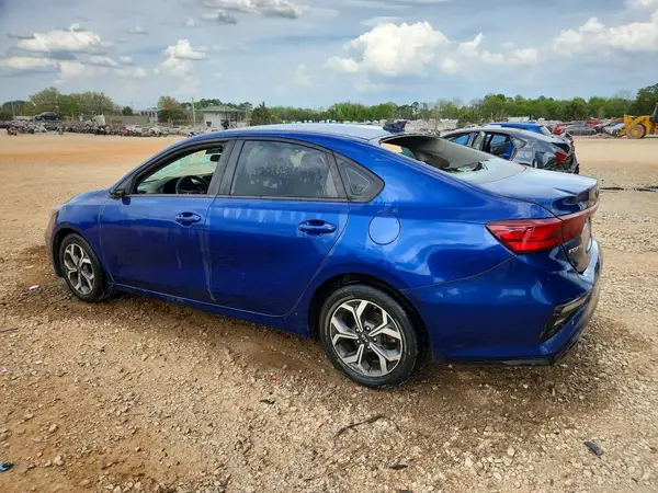 3KPF24AD6KE020244 2019 KIA FORTE - Image 2