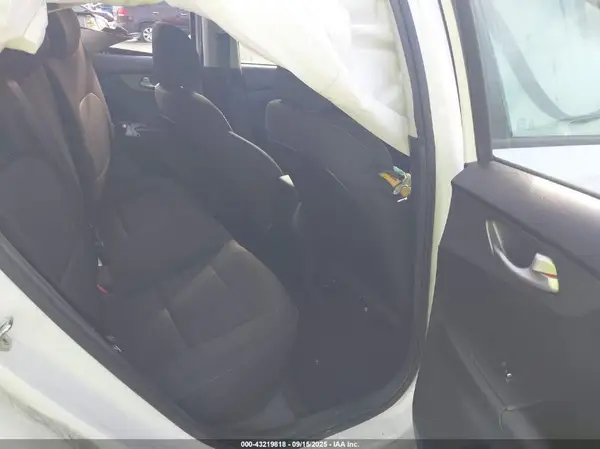3KPF24AD6KE022169 2019 KIA FORTE - Image 8