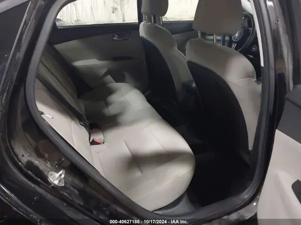 3KPF24AD6KE023192 2019 KIA FORTE - Image 8